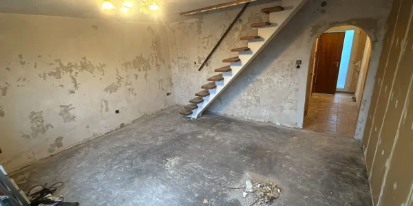Wohnzimmer im Rohbauzustand